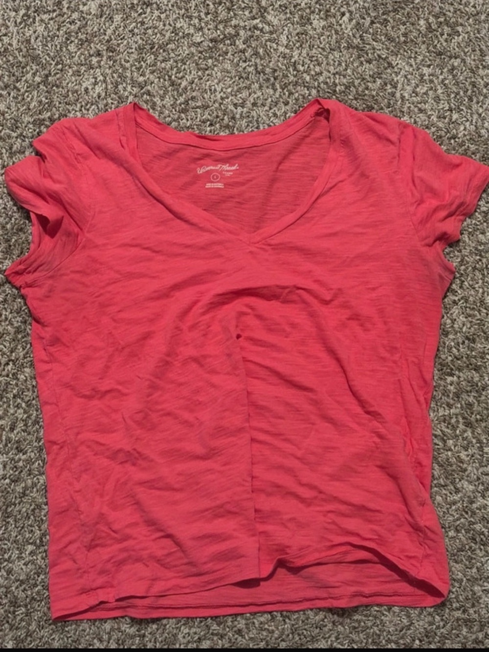 Universal Thread Women's Coral Pink V-Neck Short Sleeve Tee